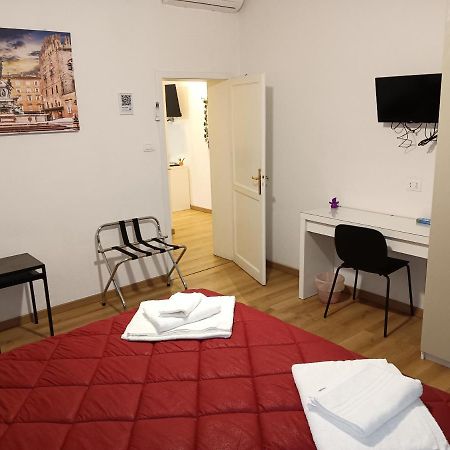 B&B Fiera Station Rooms Bologna Esterno foto